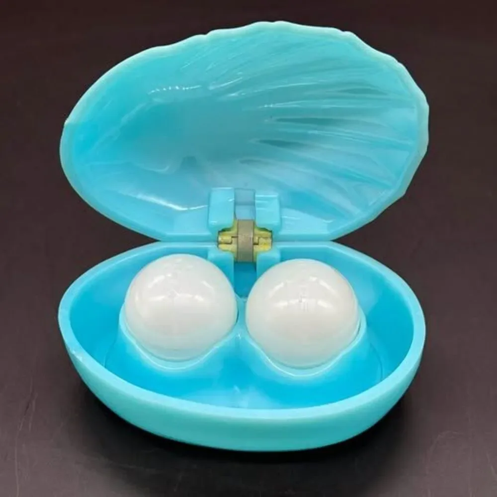 Vintage Mapco Pearl Twins Salt and Pepper Set & Jewel Box